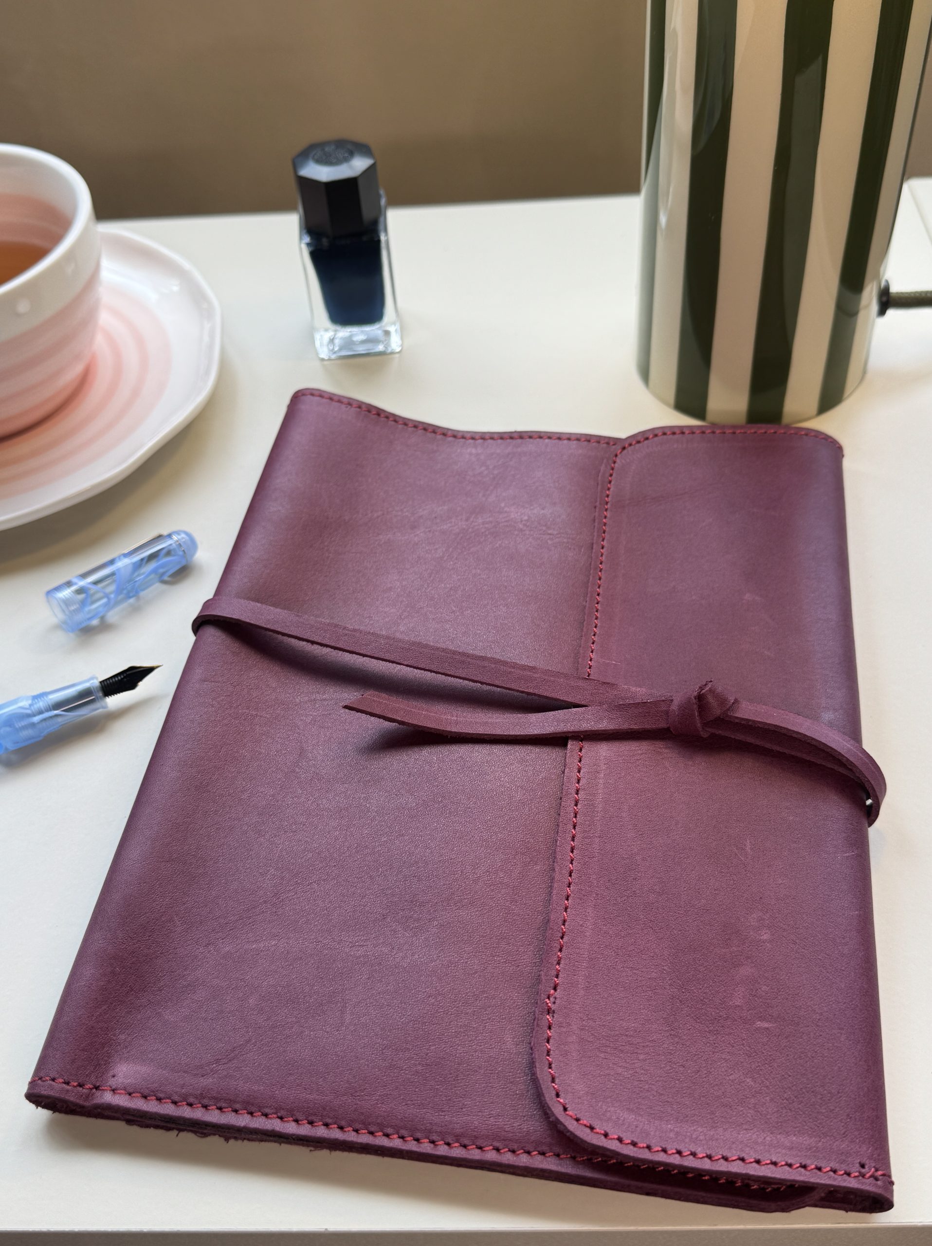 Plum leather folio - FORTExPenelope plum leather folio -FORTÉ x Penelope leather folio collaboration